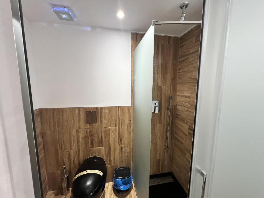 Ilustre Rooms Màlaga Pokoj fotografie